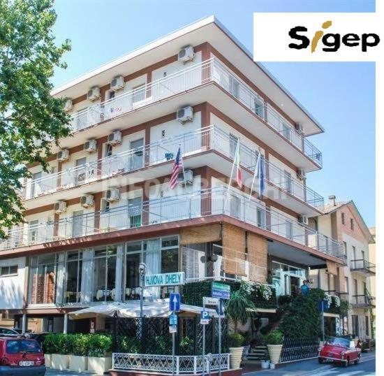 Hotel Nova Dhely Rimini Buitenkant foto